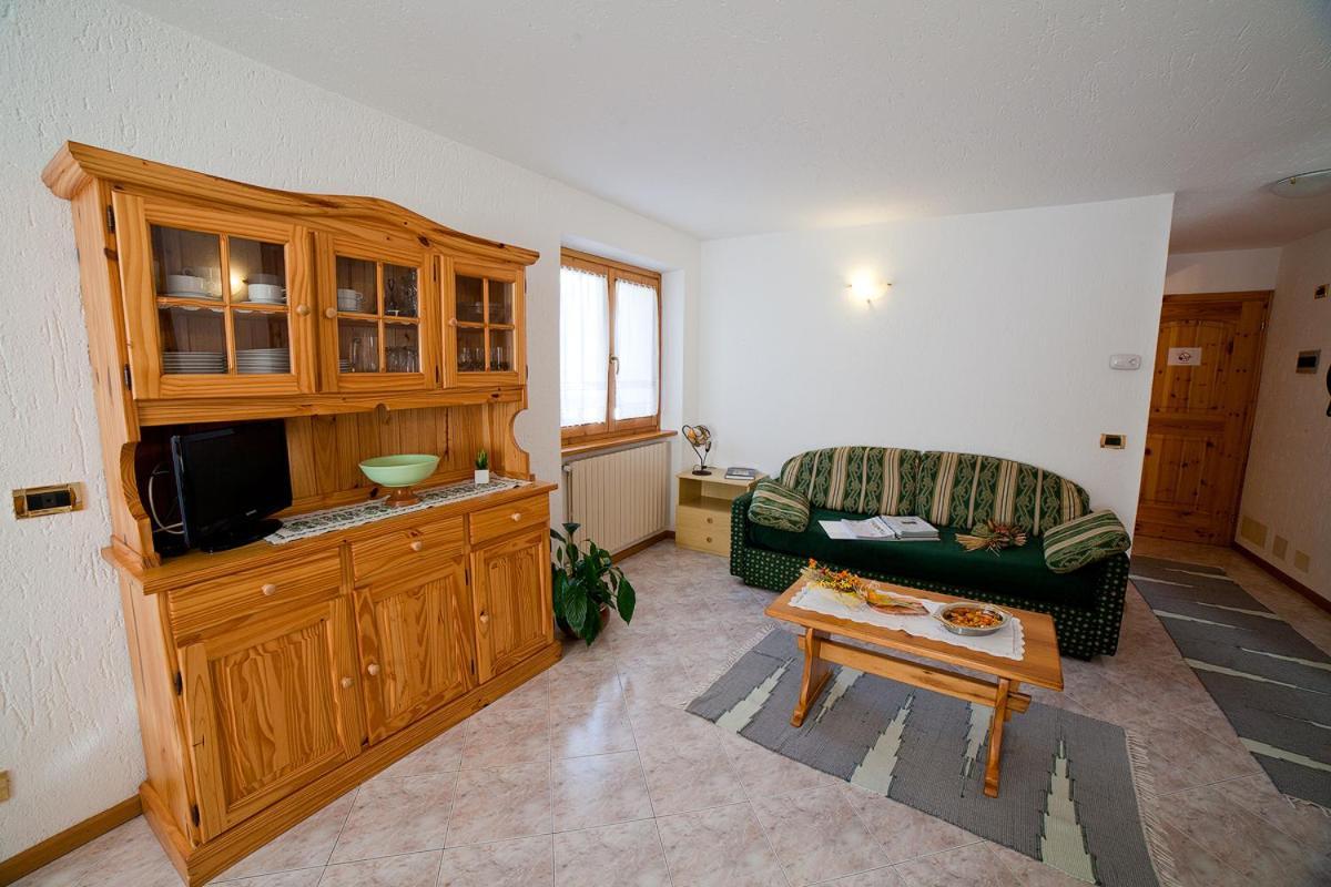 Chalet Bucaneve ซานตา กาเตรีนา วัลฟูร์วา ภายนอก รูปภาพ