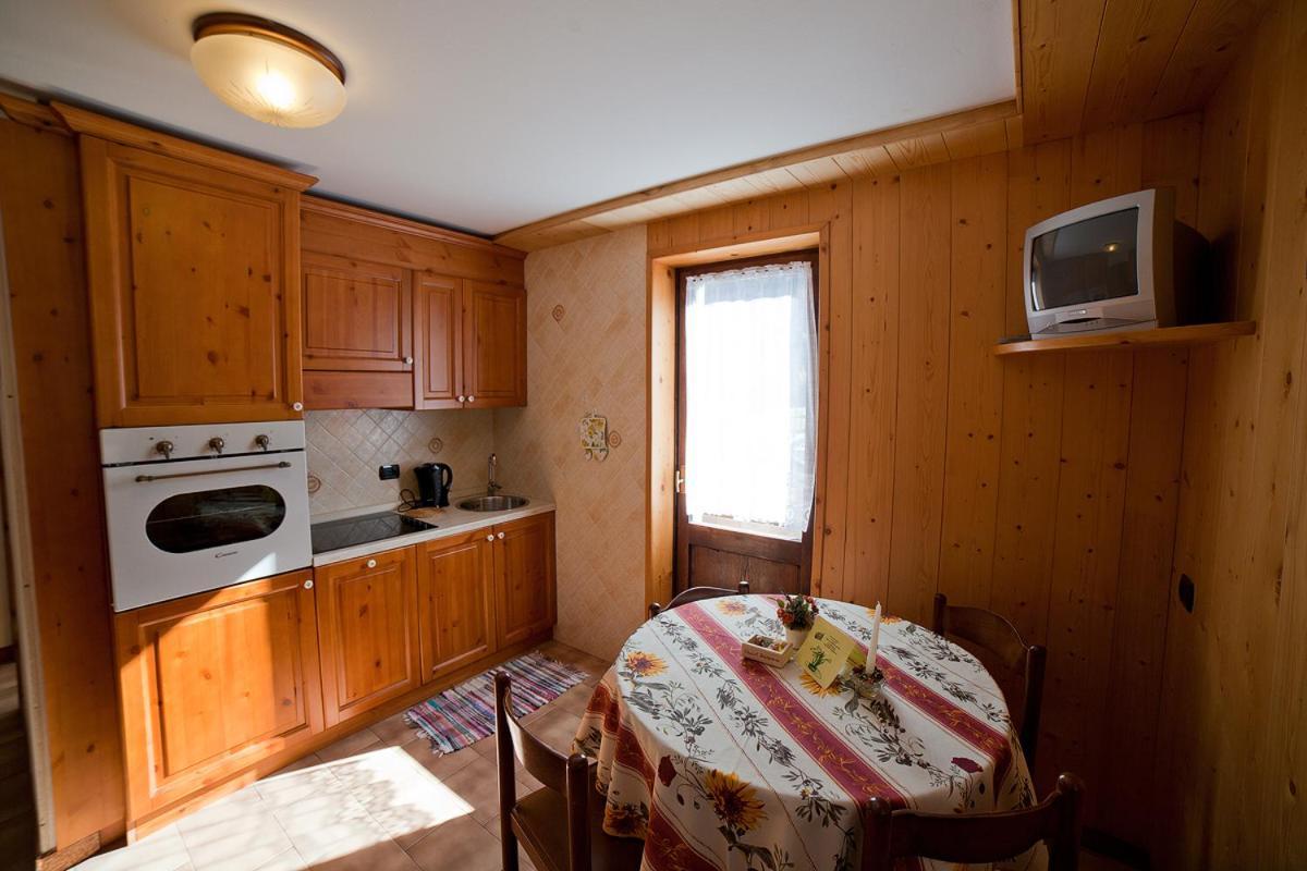 Chalet Bucaneve ซานตา กาเตรีนา วัลฟูร์วา ภายนอก รูปภาพ