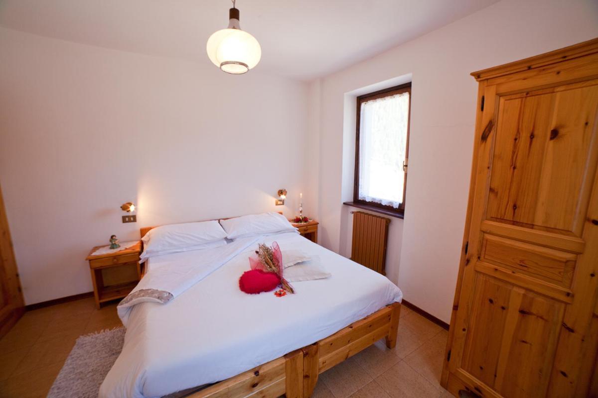 Chalet Bucaneve ซานตา กาเตรีนา วัลฟูร์วา ภายนอก รูปภาพ